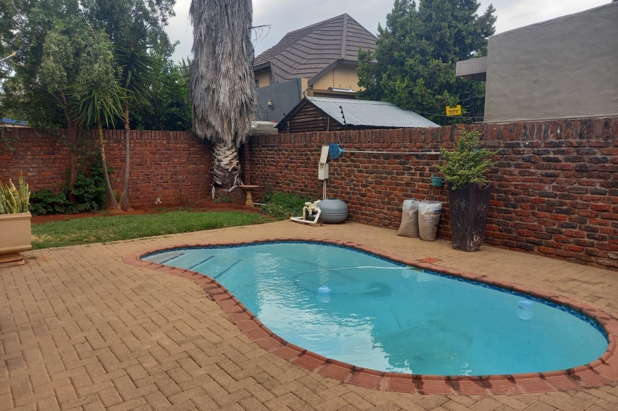 3 Bedroom Property for Sale in Roylglen Gardens Northern Cape